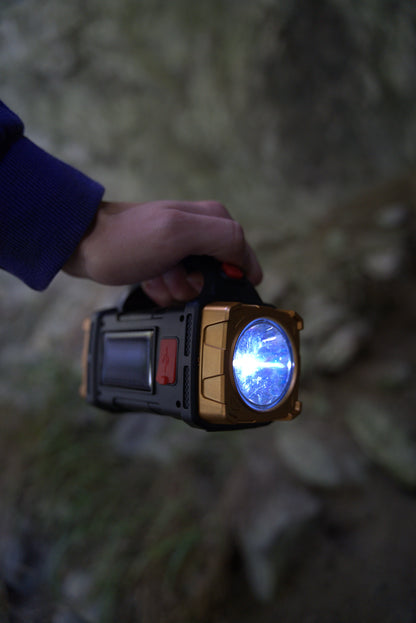 PORTABLE USB RECHARGEABLE SOLAR LED TORCH